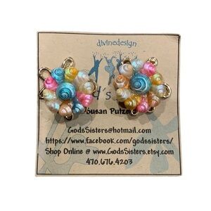 Devine Design Hand Made Shell Ocean Sea Shells Colors Gold